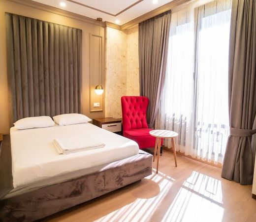 Dymar Suite Hotel
